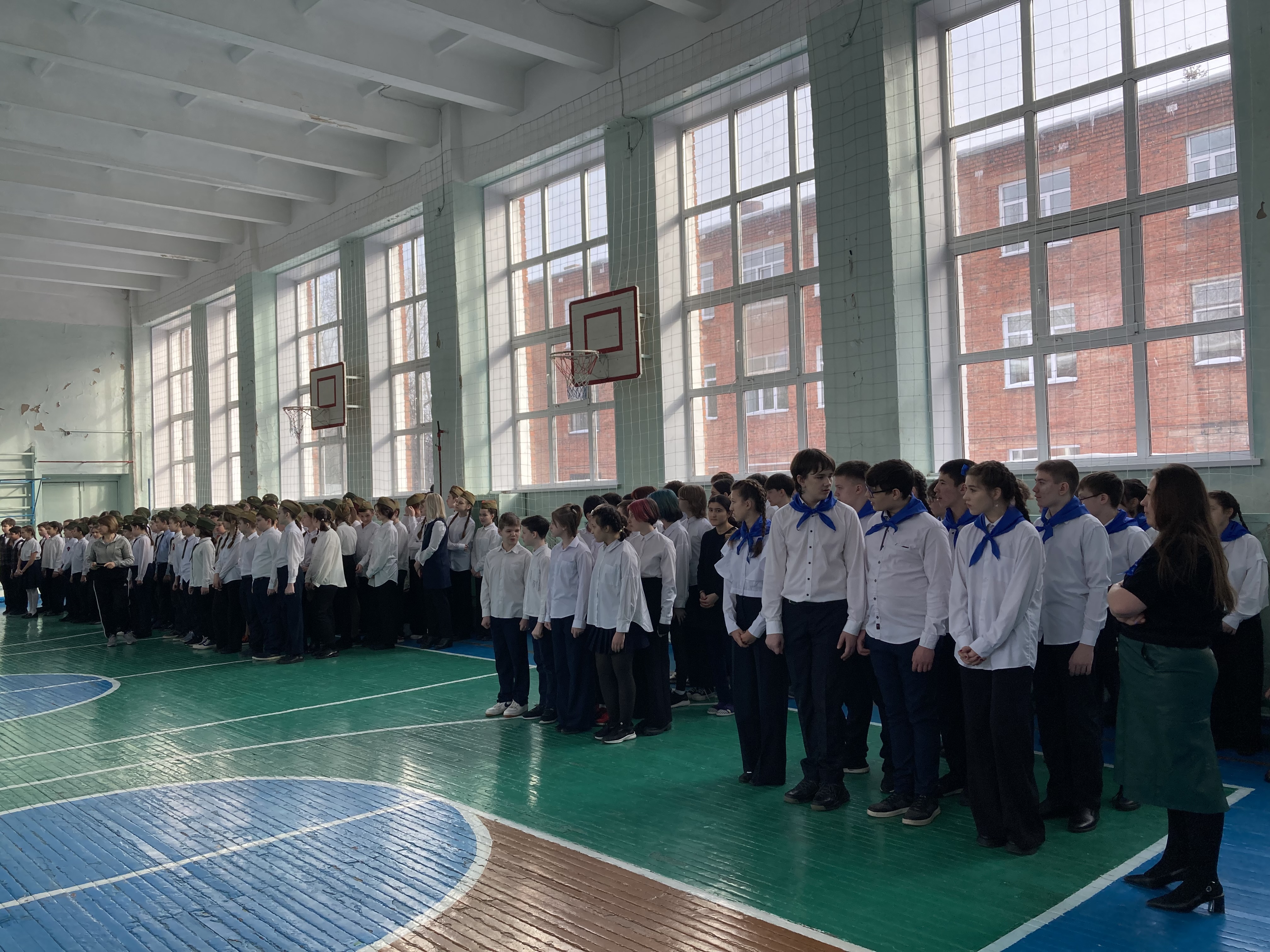Смотр строя и песни.