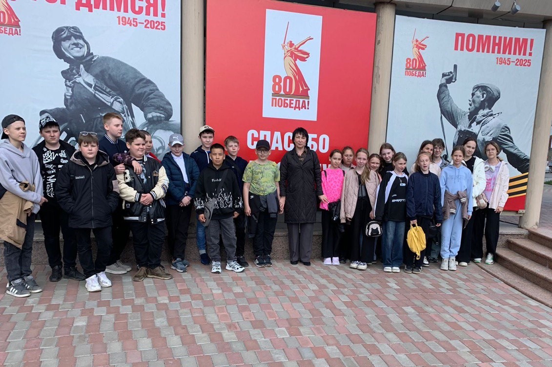 Учащиеся 5б класса посетили Театр кукол &amp;quot;Арлекин&amp;quot;.