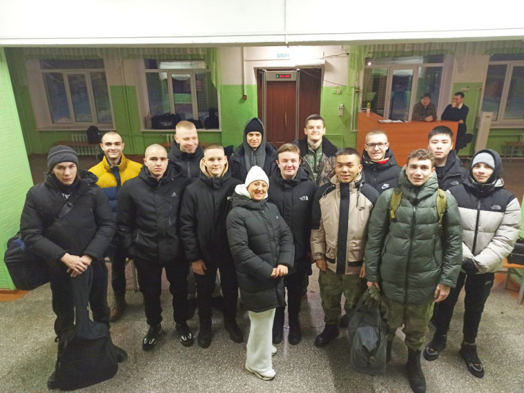 Военные сборы учащихся 10-х классов.